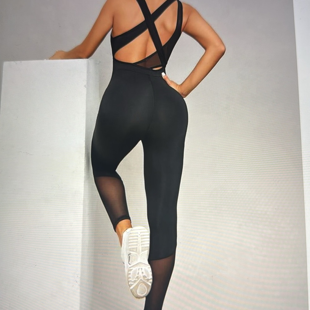 SHEIN Black Sleeveless Jumpsuit size small pre owned